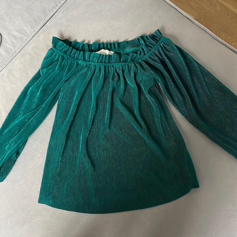 JOA Off the shoulder blouse